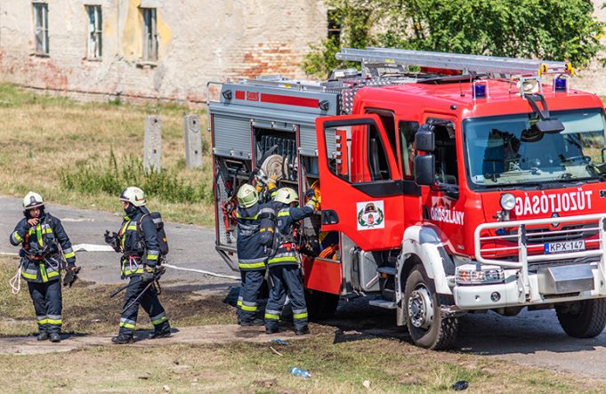 Tűz keletkezett egy környei üzemben kedden délelőtt