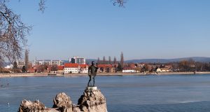 Többmilliárdos felújítás a tatai Vaszary iskolában