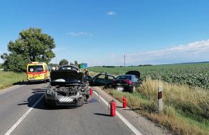 Négy autó karambolozott a 81-es főúton Söréd térségében – Frissítve, képekkel is
