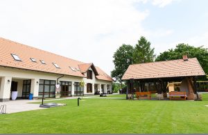Ökoturisztikai központot és turistaházat adtak át Gánt-Kőhányáspusztán