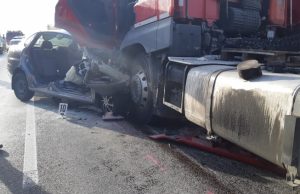 Halálos baleset történt a 81-es főúton (Frissítve) – Képekkel