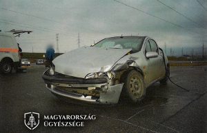 Nem adott elsőbbséget, nyakcsigolya törést okozott a vétlen sofőrnek