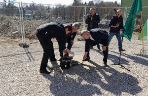 Letették a leendő új városközpont alapkövét Móron – Képekkel