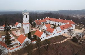 Adventi Körtánc – Majki program